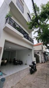 Ô TÔ 15M - NHÀ ĐẸP - FULL NỘI THẤT